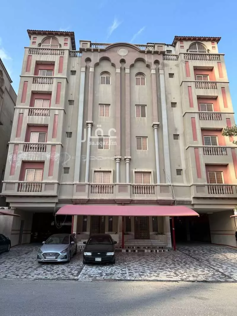 شقة 4 غرف في الحمرا 1