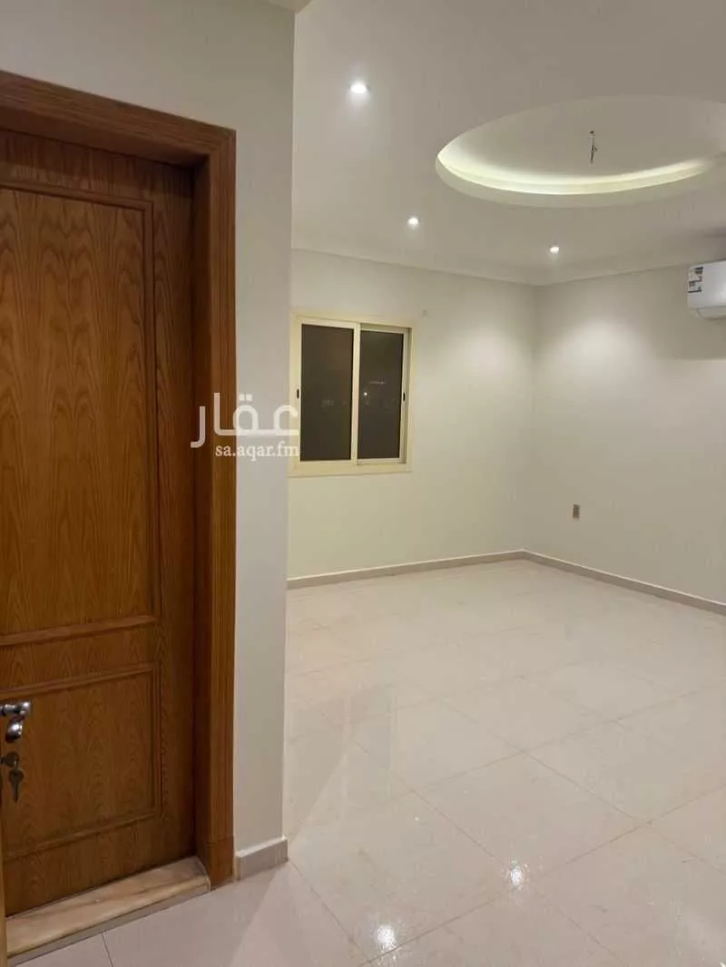 شقة 4 غرف في الحمرا 3