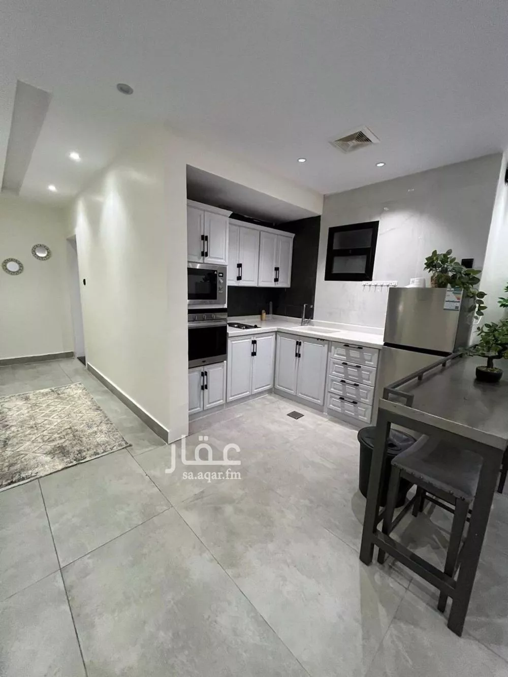 شقة 2 غرف في الملقا 2