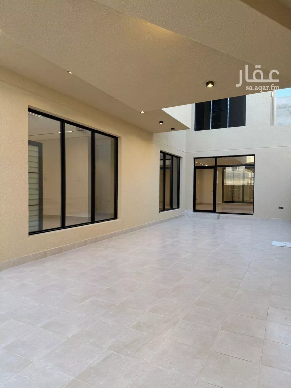 5 bedroom villa in Al Mahdiyyah 3