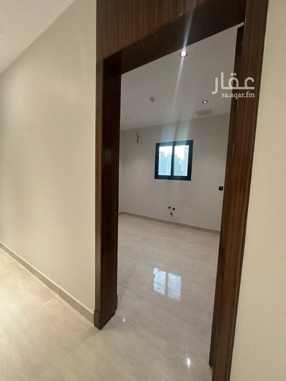 شقة 4 غرف في الحمرا 2