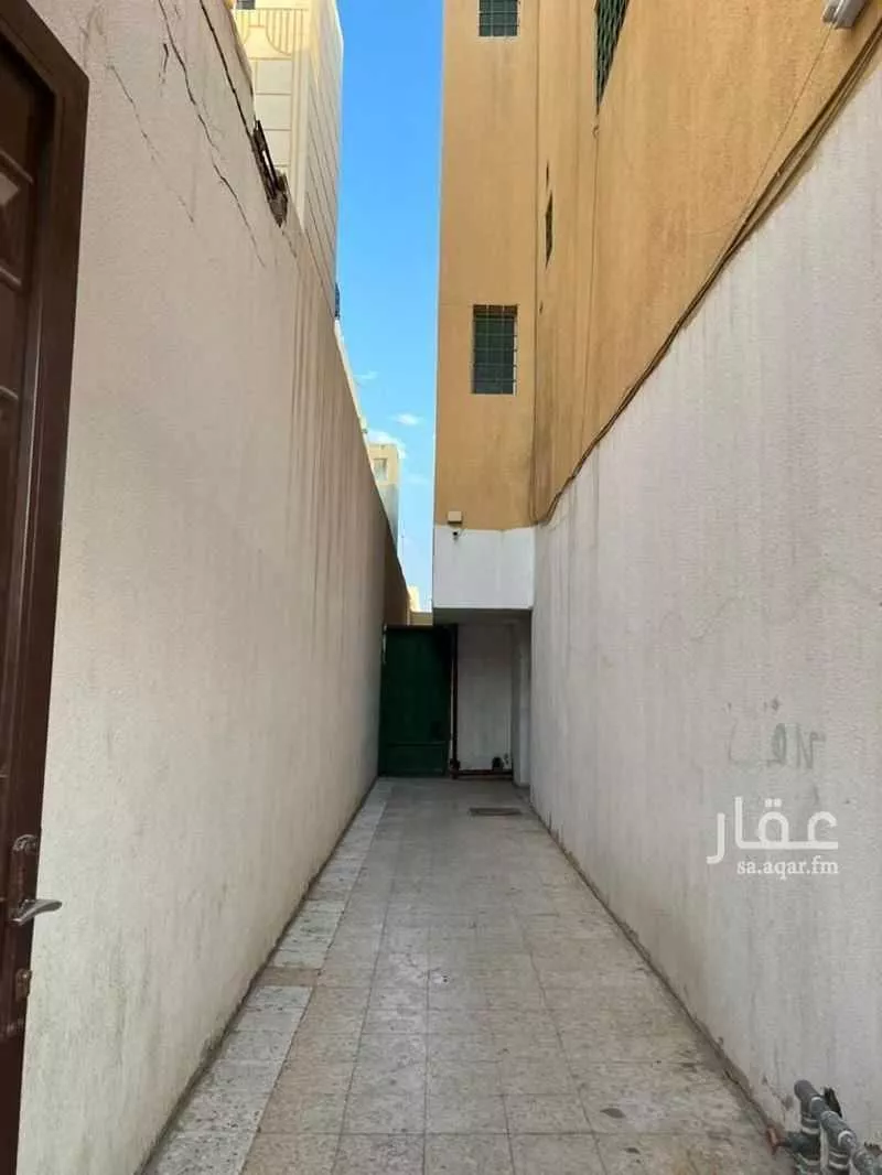 عقار 32 غرف في النظيم، الرياض 26