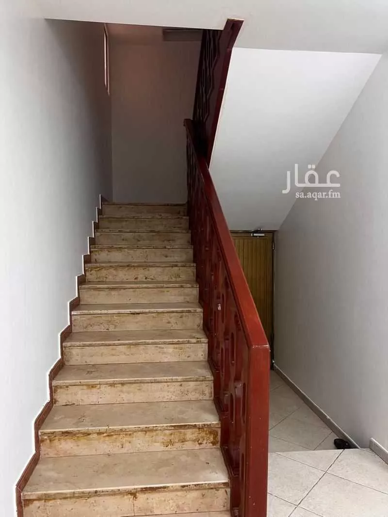 فيلا 4 غرف في الربوة، الرياض 11