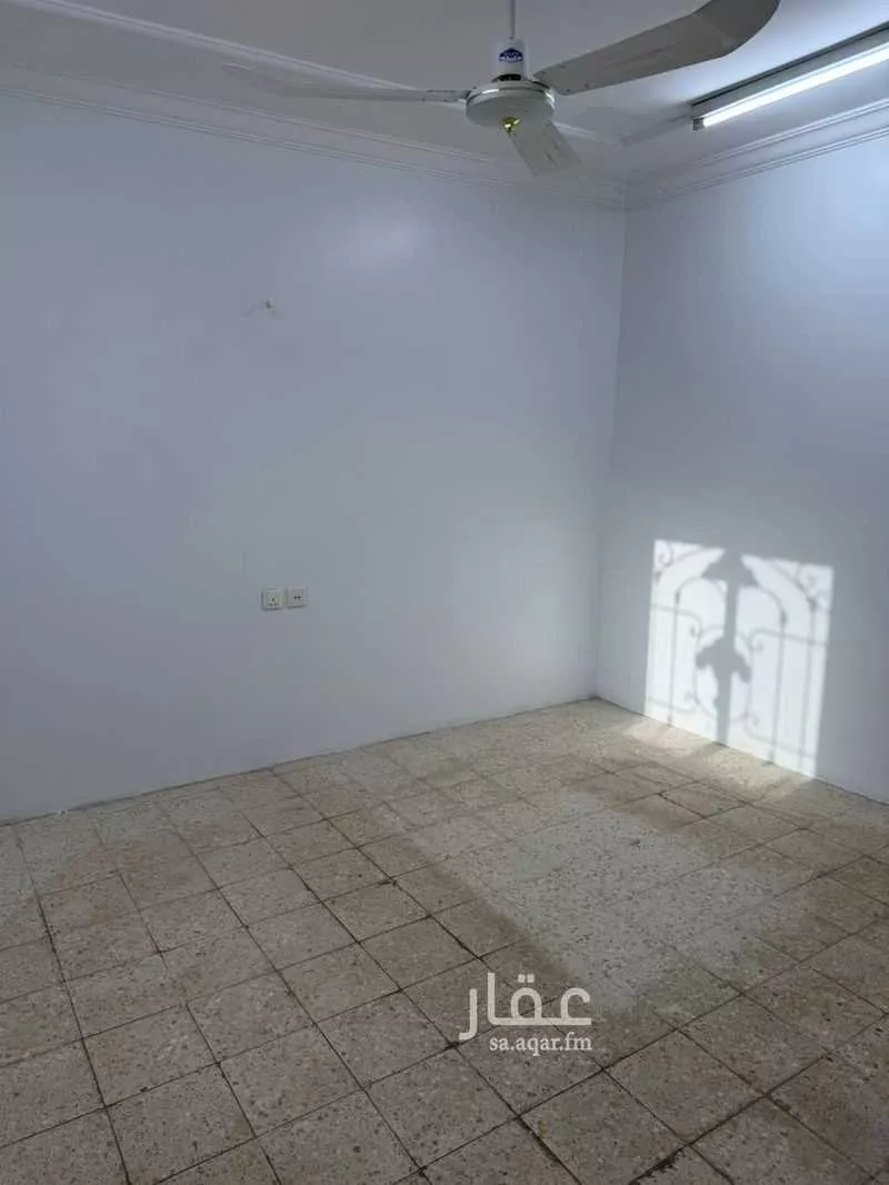 8 bedroom villa in Al Rabwa, Riyadh 27