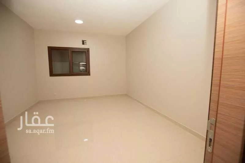 شقة 12 غرف في الملقا 3