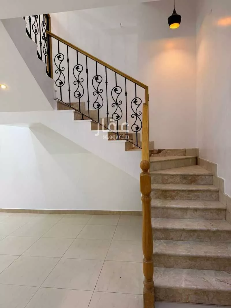 8 bedroom villa in Al Rabwa, Riyadh 13