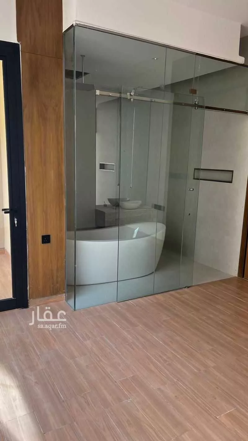 فيلا 6 غرف في المهدية 3