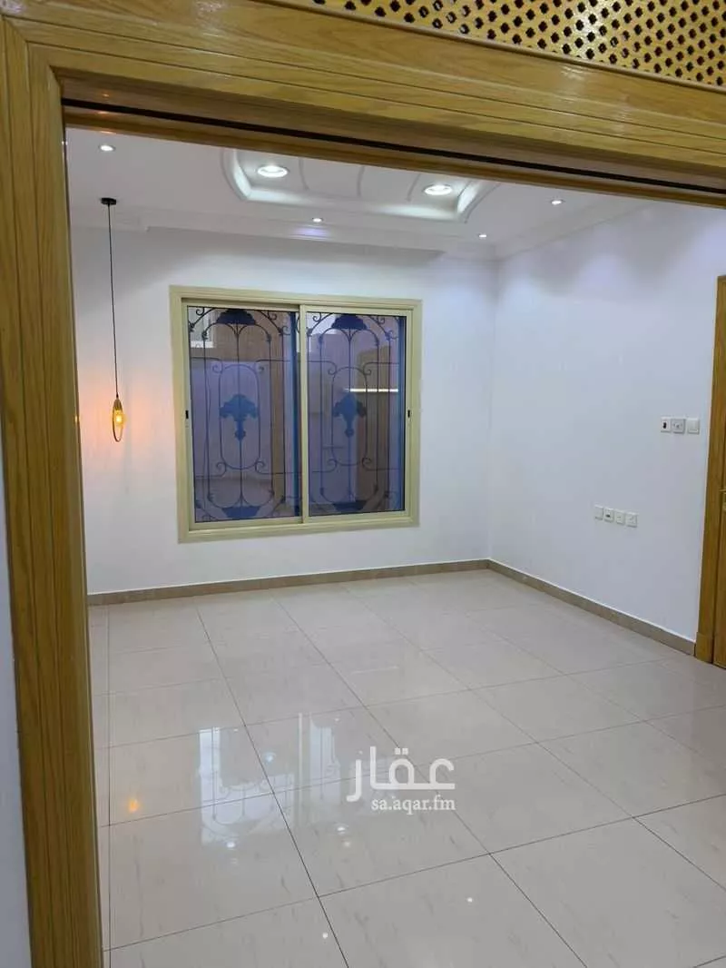 8 bedroom villa in Al Rabwa, Riyadh 15