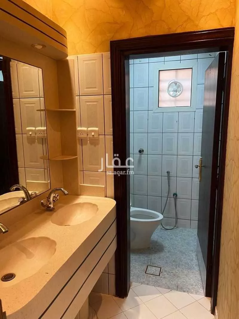 فيلا 4 غرف في الربوة، الرياض 8