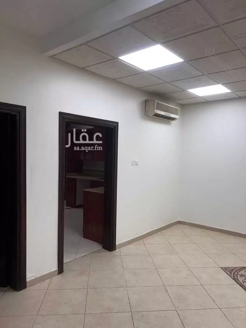 فيلا 4 غرف في الربوة، الرياض 12