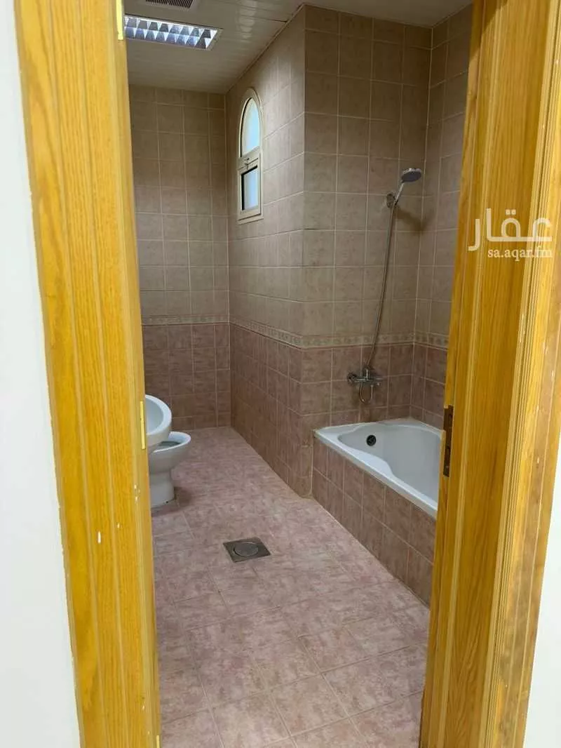 8 bedroom villa in Al Rabwa, Riyadh 21