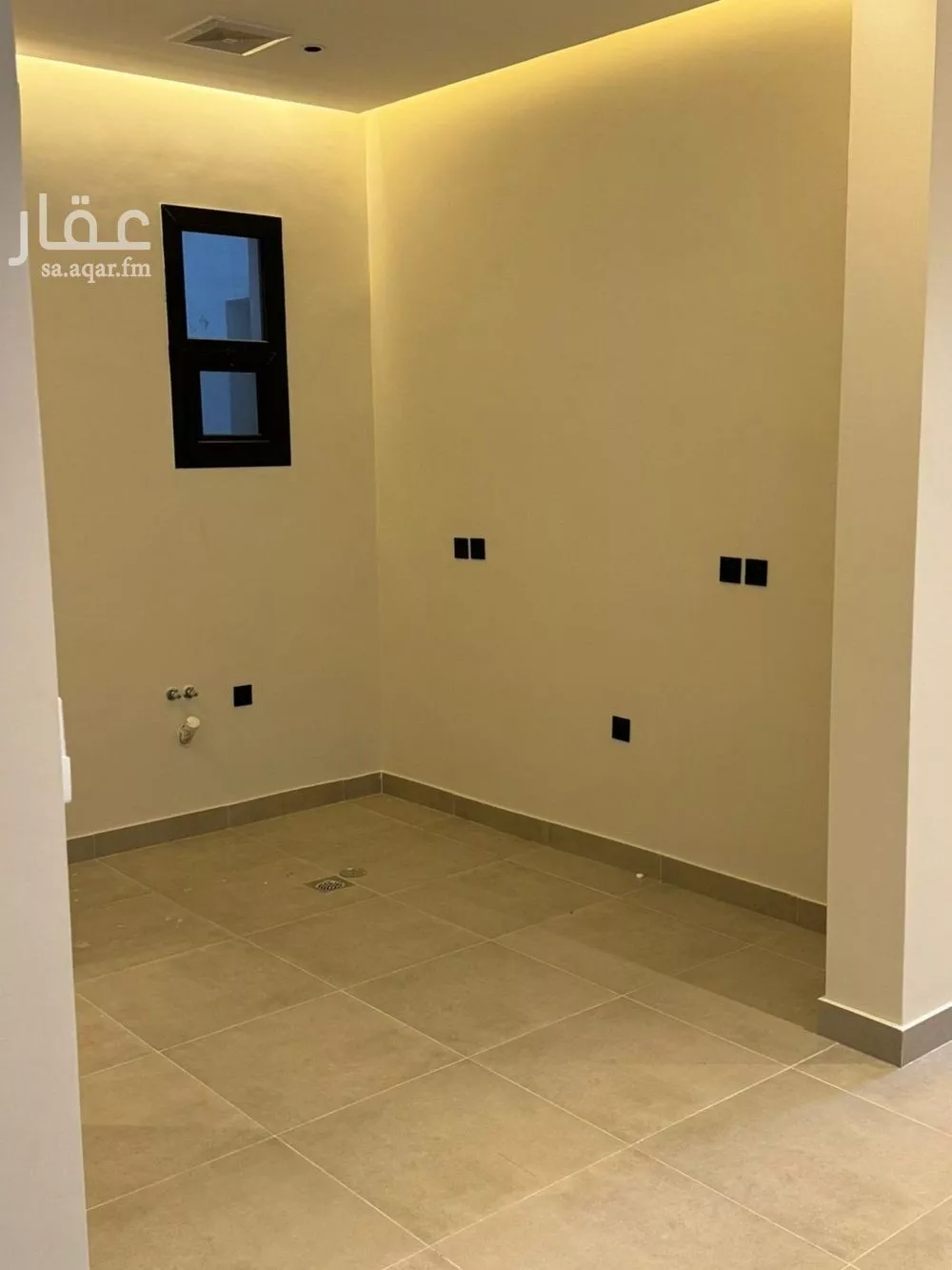 شقة 3 غرف في الملقا 5