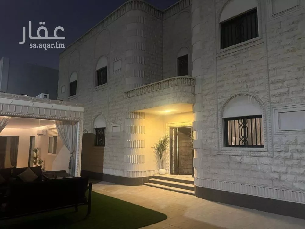 فيلا 9 غرف في الروضة 1