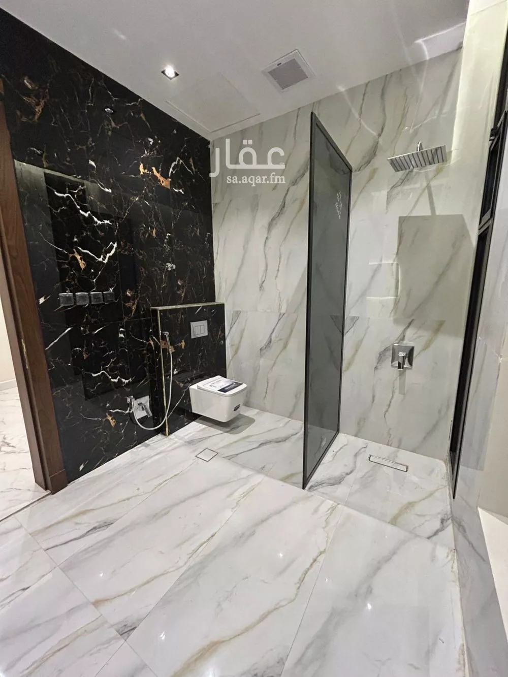 فيلا 5 غرف في النرجس 4