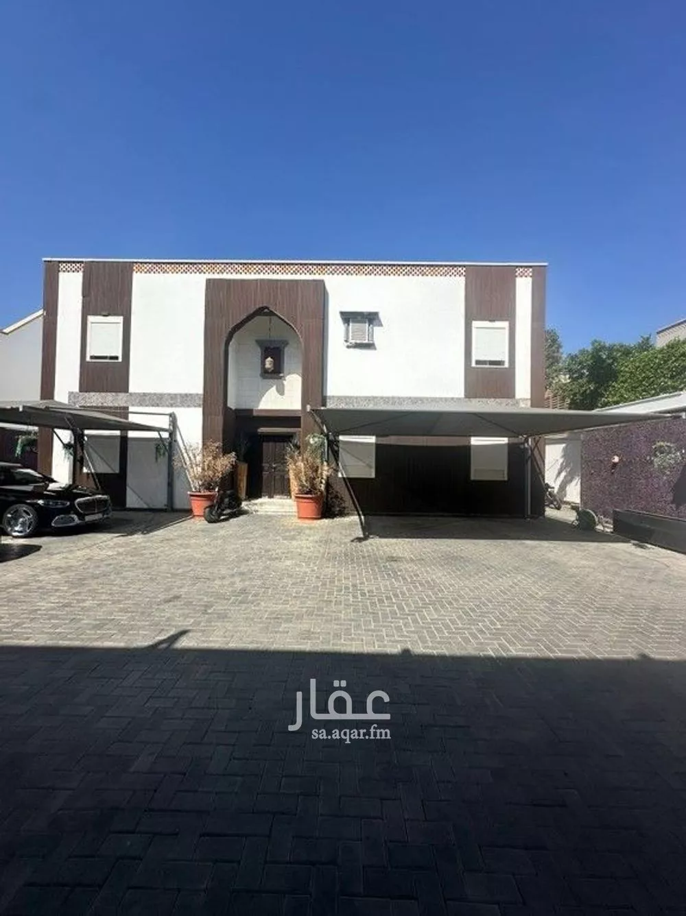 فيلا 9 غرف في البساتين 1