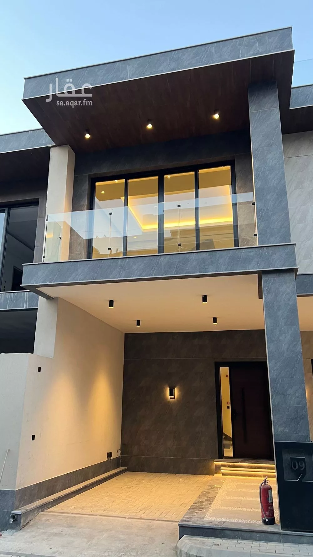 فيلا 7 غرف في الروضة 5