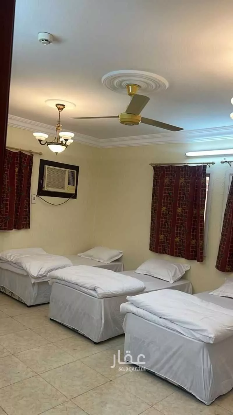 عمارة 1169 م² في العزيزية 5