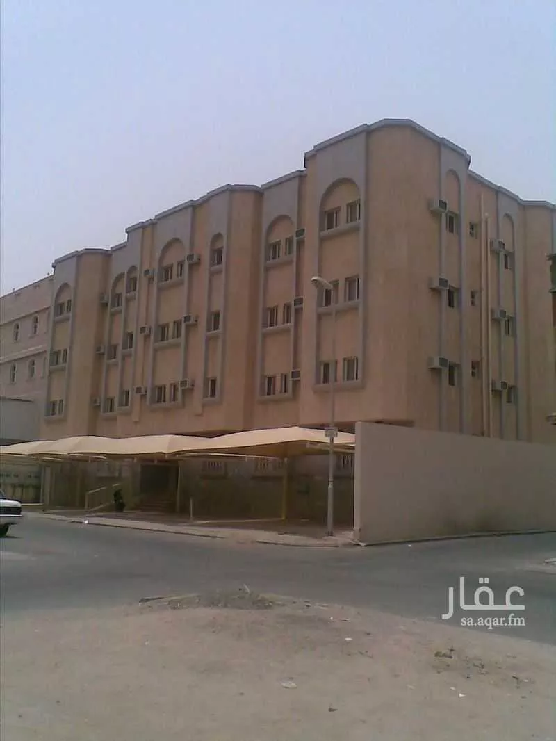 عمارة 1169 م² في العزيزية 1