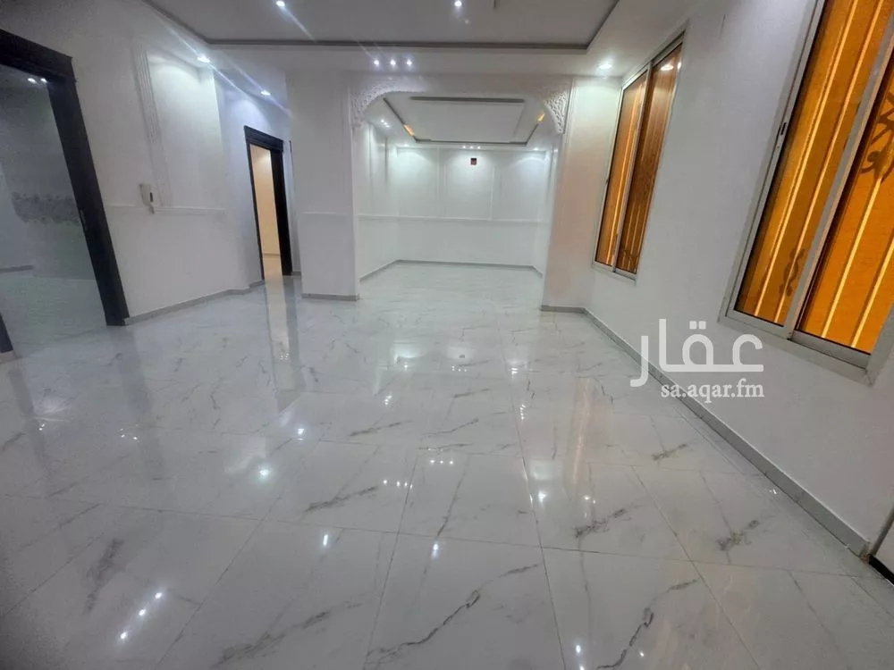 فيلا 6 غرف في الرمال 2