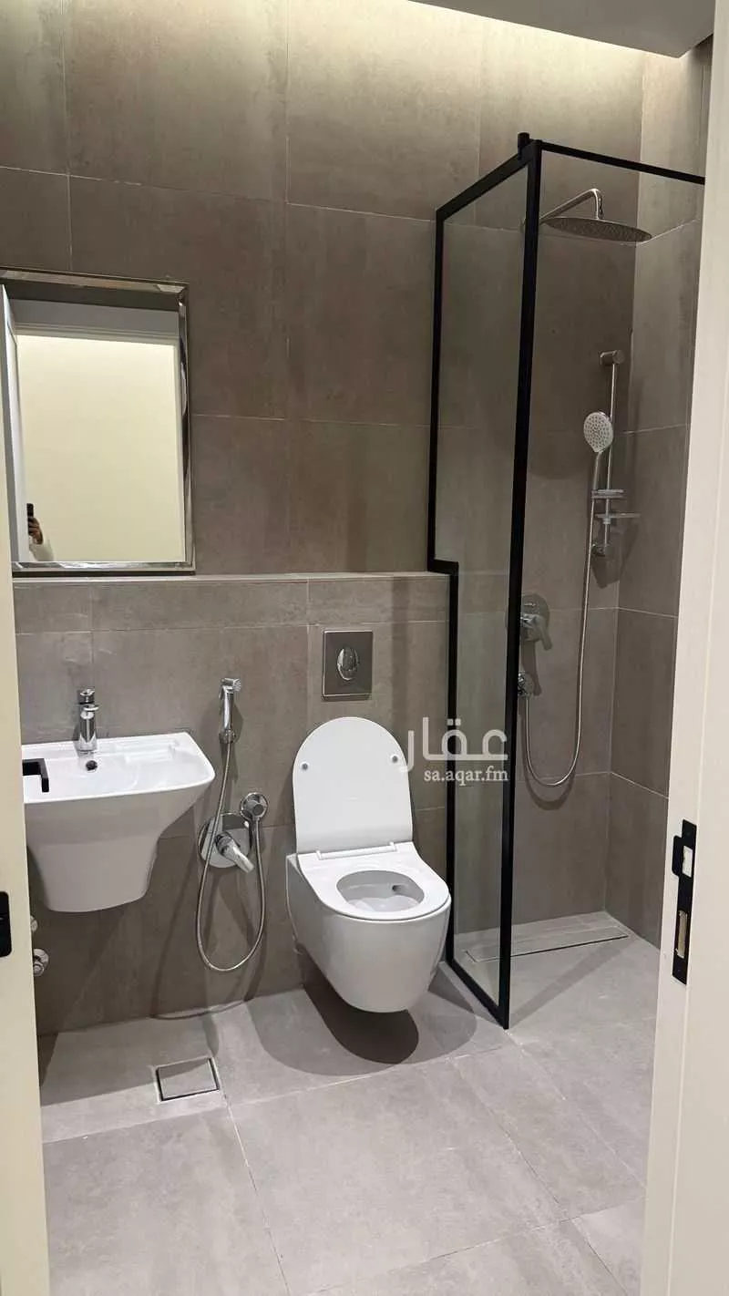 دور 4 غرف في الورود 5