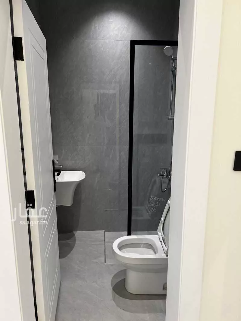 2 bedroom apartment in Al Aridh 5