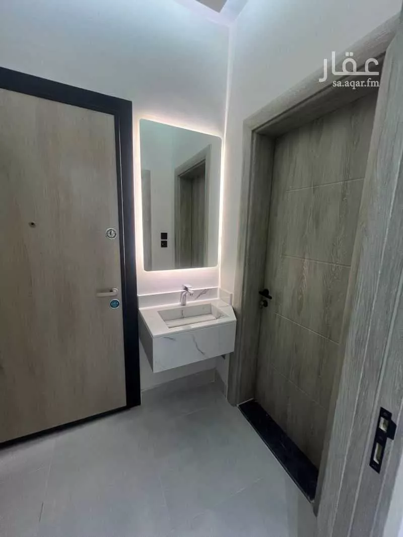 شقة 6 غرف في الصفا 5