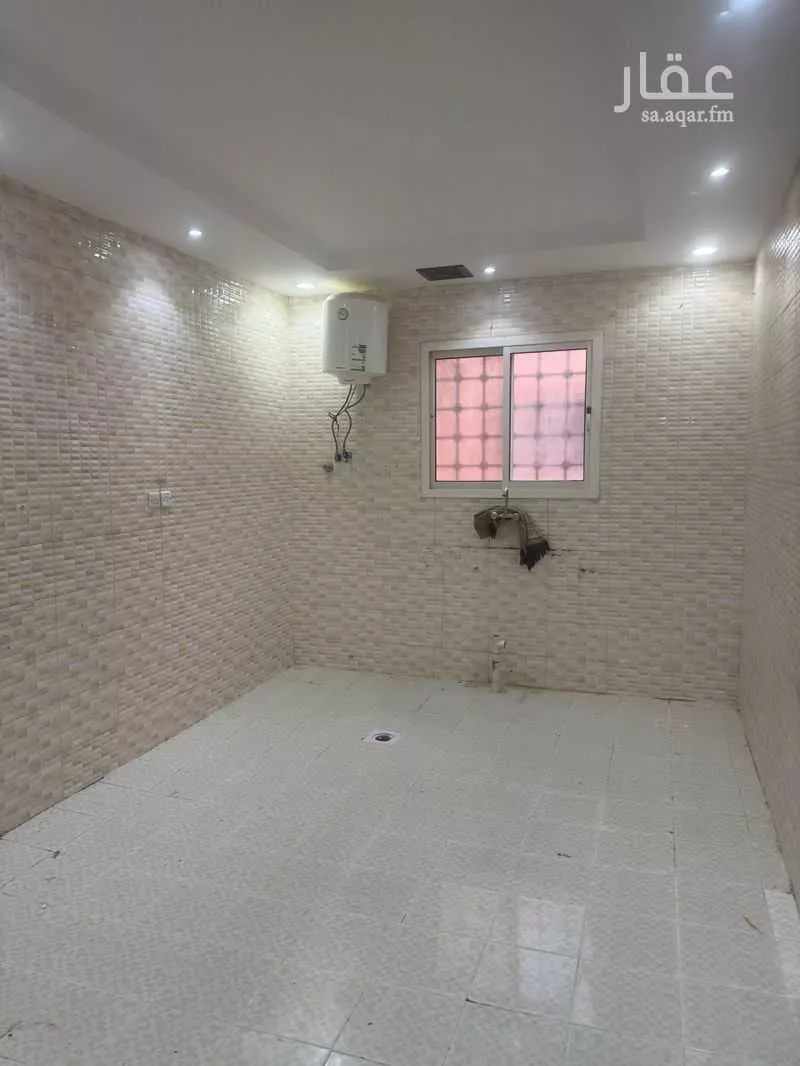 فيلا 4 غرف في طويق 4