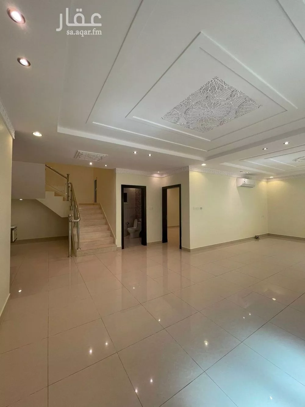 5 bedroom villa in Al Wadi, Riyadh 15