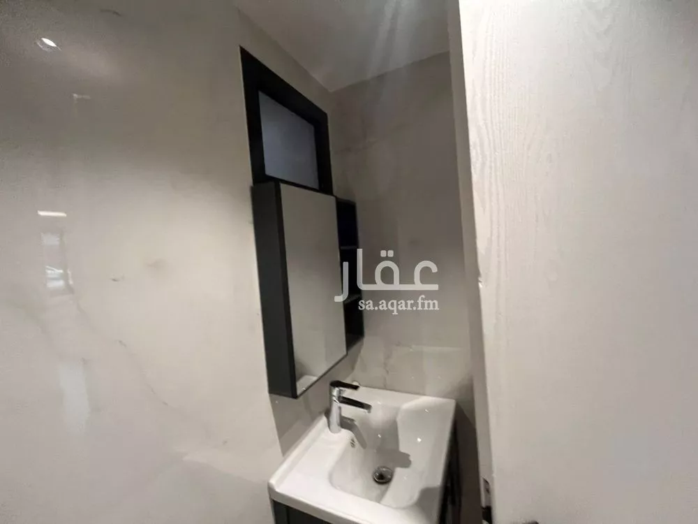 4 bedroom apartment in Al Malqa, Riyadh 5