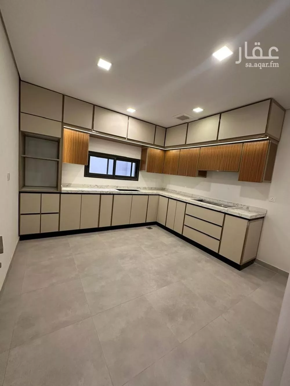 فيلا 5 غرف في النرجس 4