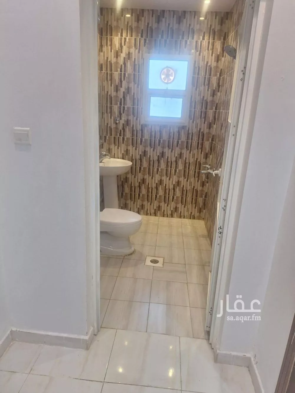 دور 3 غرف في العارض 3