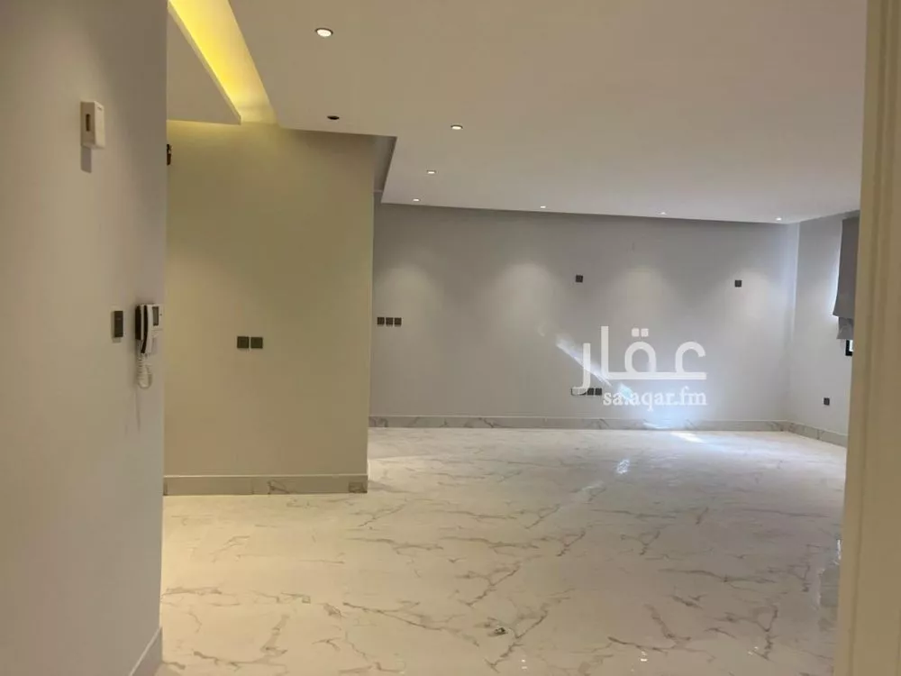 3 bedroom apartment in Al Qairawan, Riyadh 6