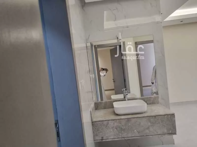 شقة 3 غرف في عرقة 4