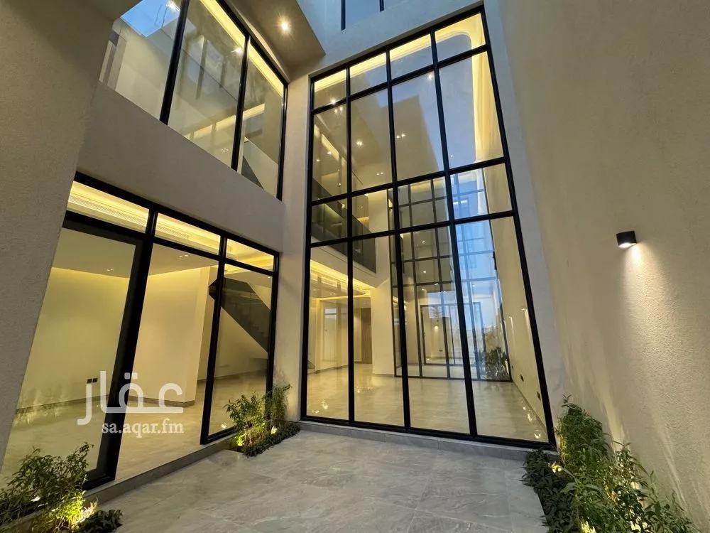 فيلا 5 غرف في النرجس 4