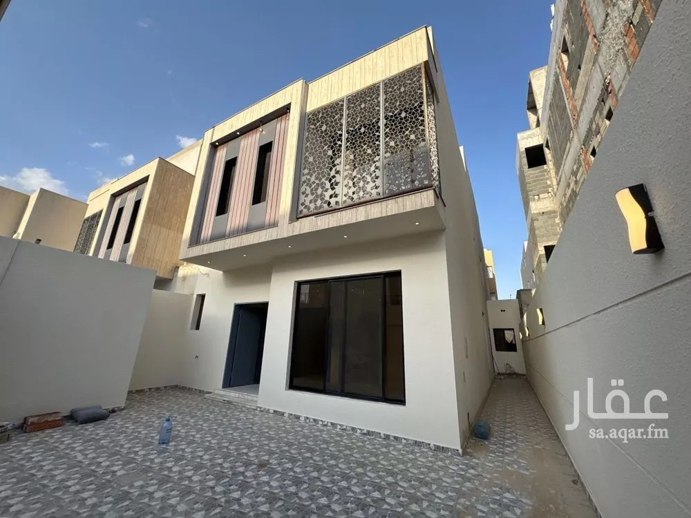 فيلا 5 غرف في العارض 2