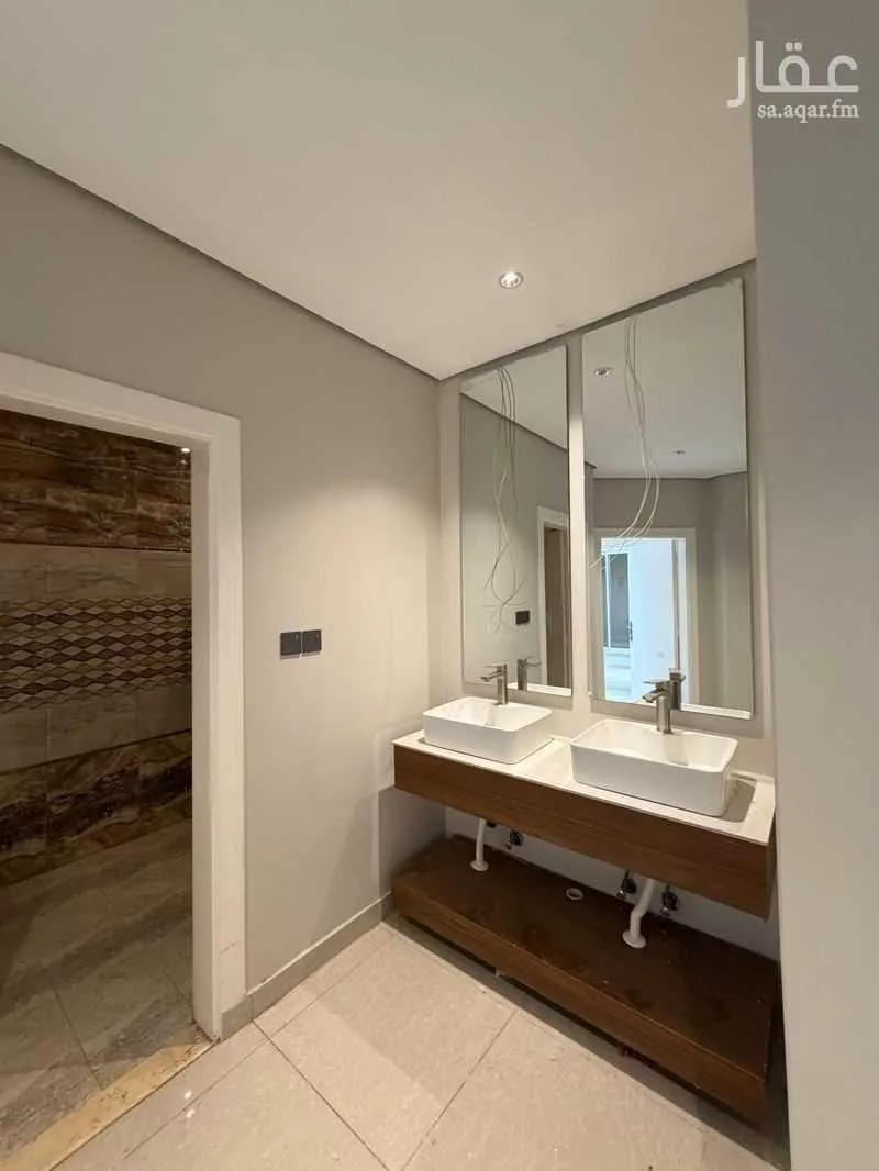 4 bedroom apartment in Al Malqa 4