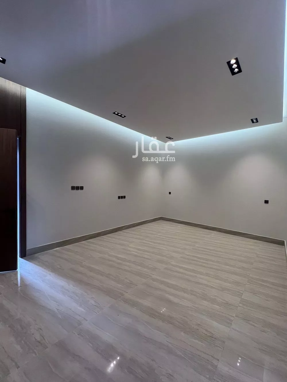 فيلا 5 غرف في الرمال 1