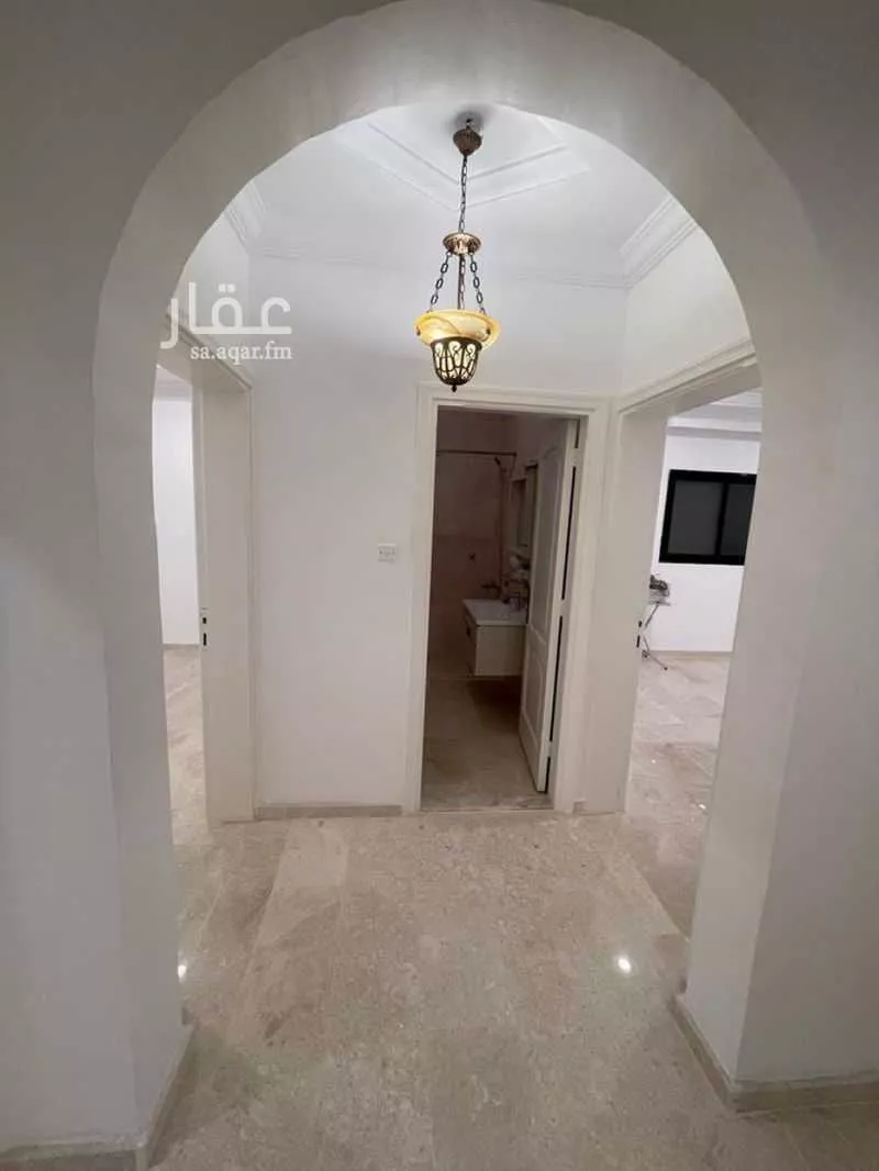 4 bedroom apartment in Mishrifah, Jeddah 6