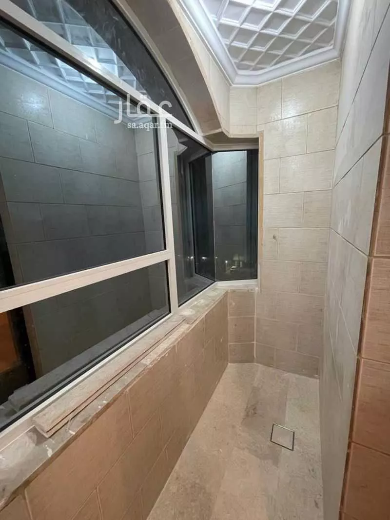 4 bedroom apartment in Mishrifah, Jeddah 5