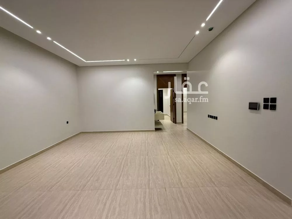 4 bedroom floor in Tuwaiq 5