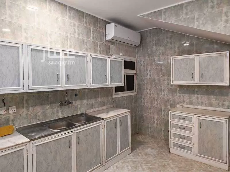 شقة 3 غرف في الوادي 4