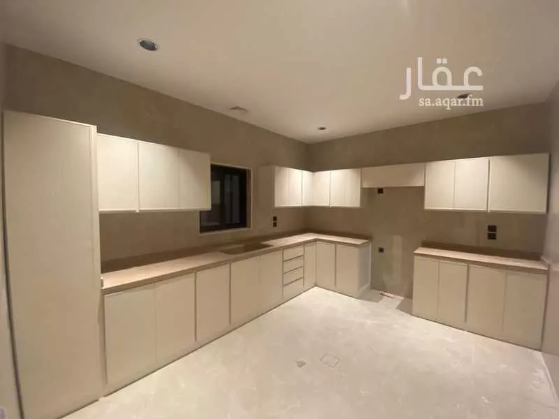 شقة 5 غرف في الشعلة 1