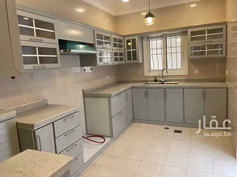 4 bedroom villa in Al Buhairah, Eastern Province 12