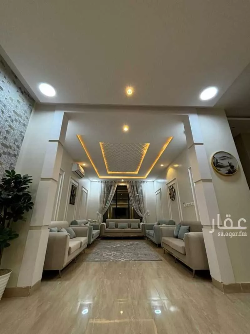 5 bedroom villa in Al Rimal 1