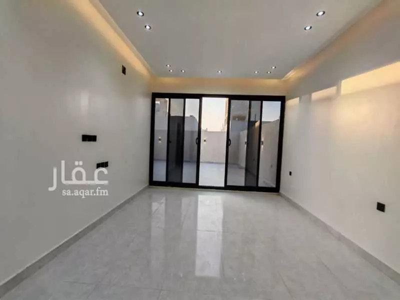 5 bedroom villa in Al Rimal 4