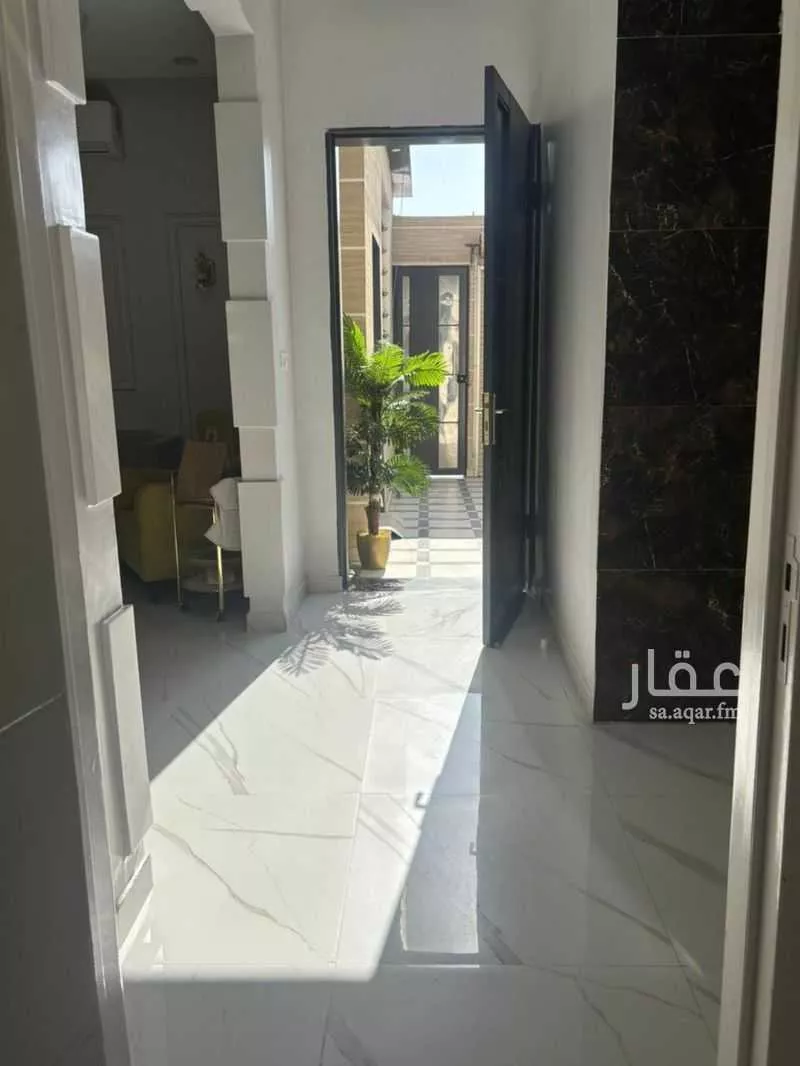 فيلا 5 غرف في الرمال 2