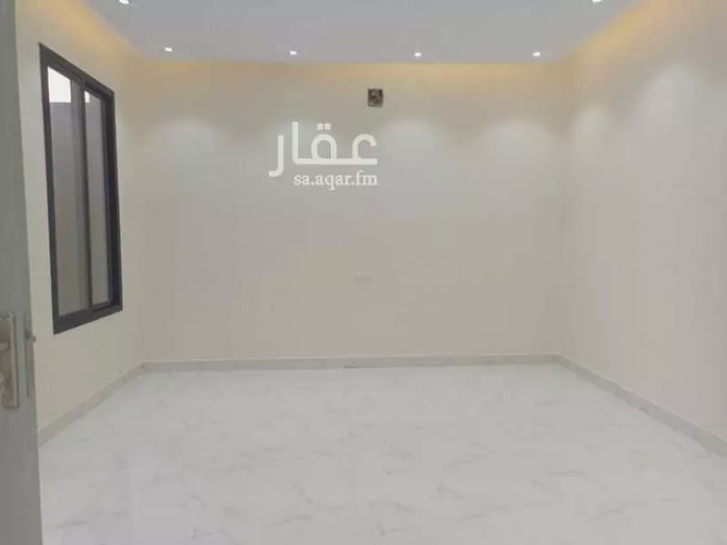 فيلا 4 غرف في الرمال 2