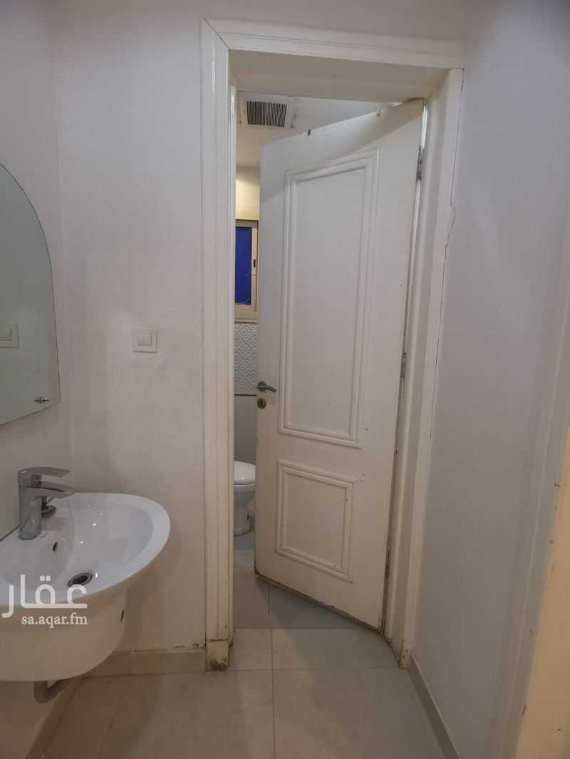 3 bedroom apartment in Al Awali, Riyadh 6