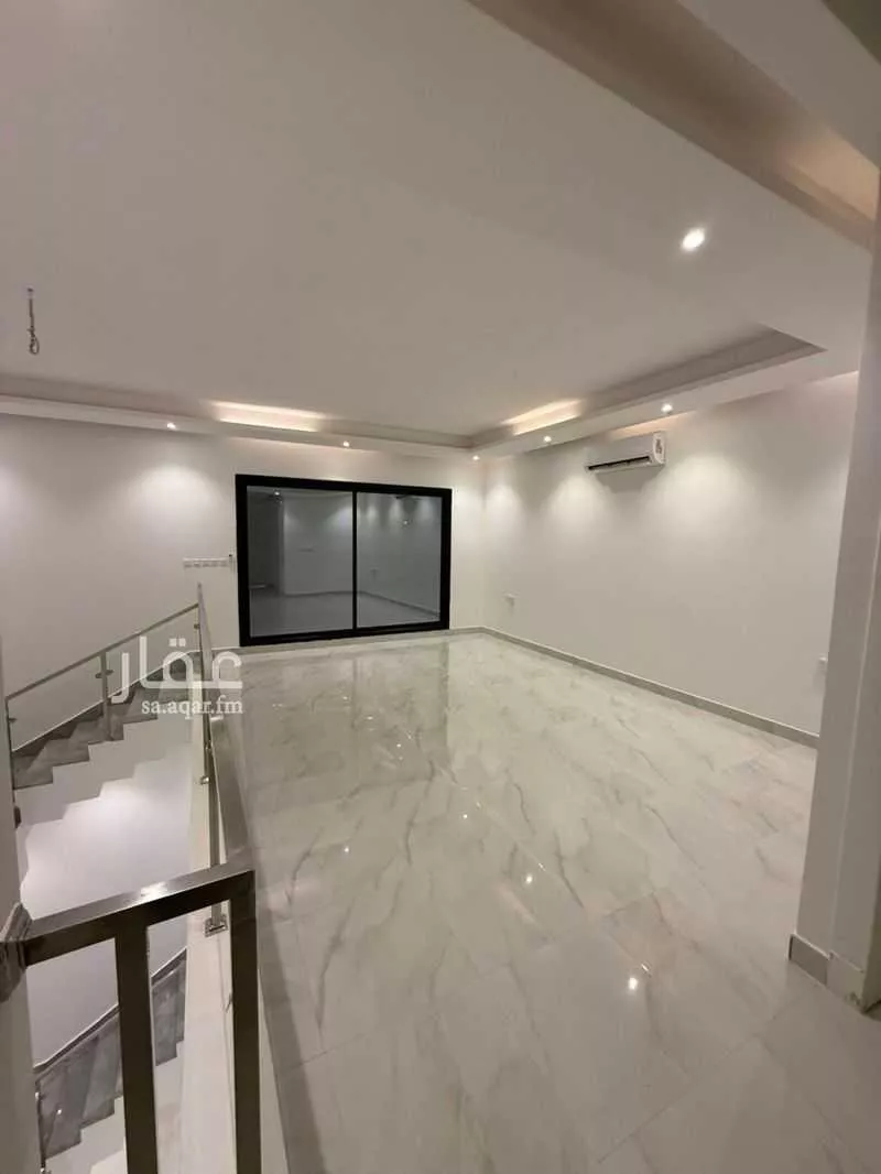 فيلا 5 غرف في العارض 4