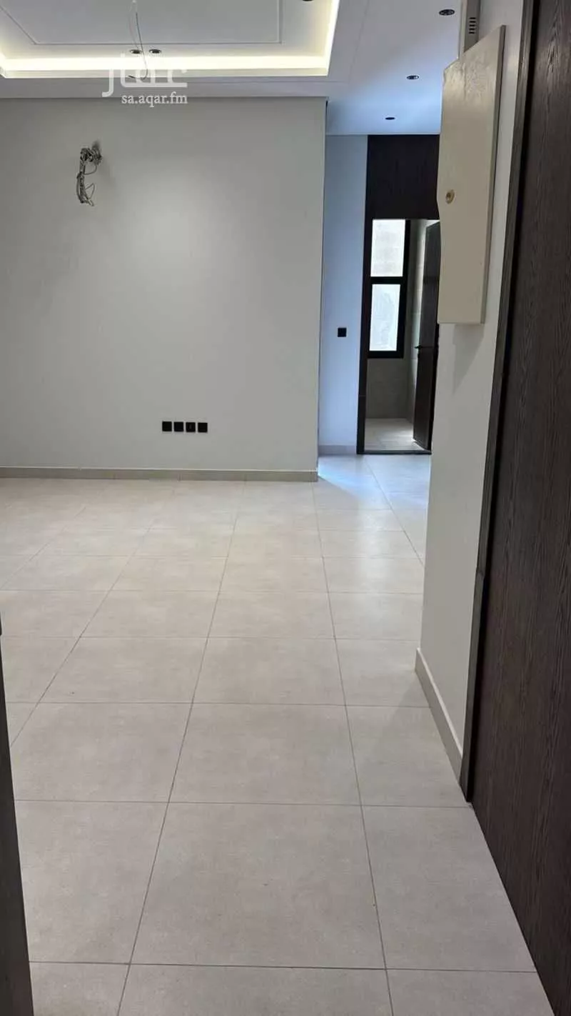 شقة 4 غرف في الريان 3